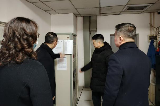 省尊龙集团党委书记、董事长游勇检查督导春节安全生产并看望慰问干部员工